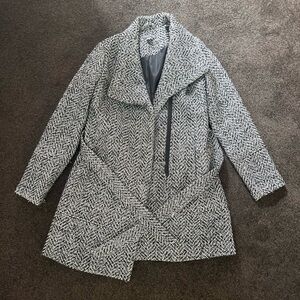 A Pea in a Pod Maternity Coat